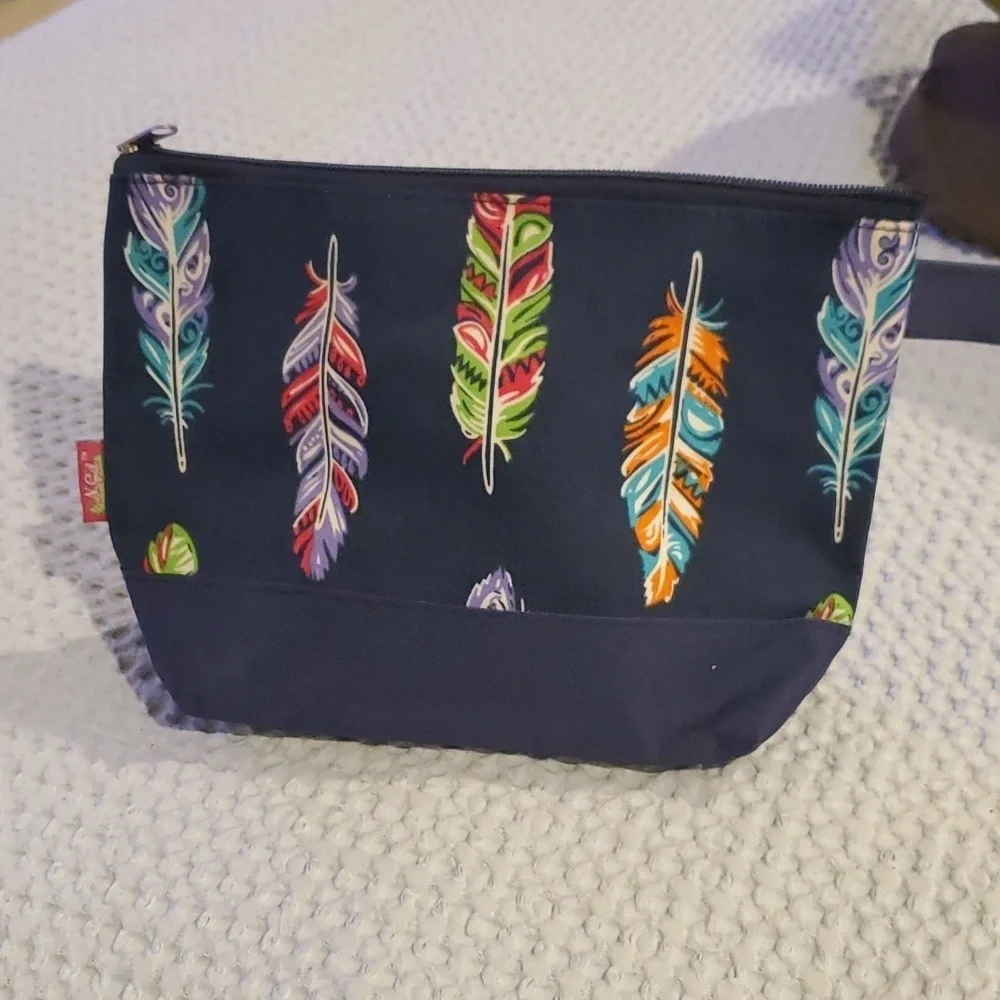N Gil makeup bag (37)